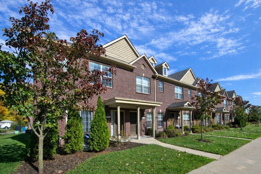 Building Photo - Brickhaven Townhomes