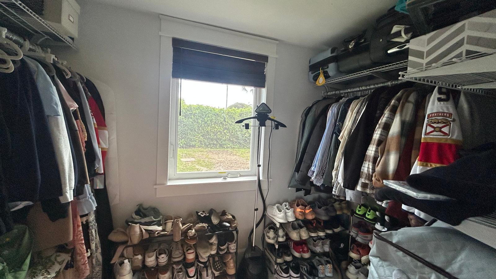 Building Photo - 6790 SW 18th St