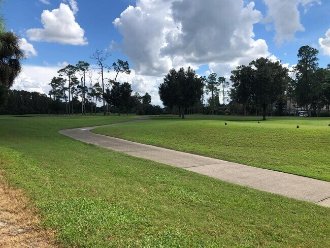 Building Photo - 29129 Bay Hollow Dr