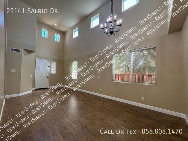 Building Photo - 29141 Salrio Dr