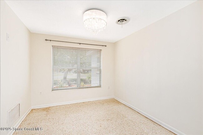 Building Photo - 309 Gemini Dr