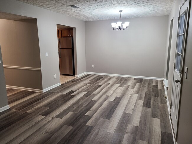Building Photo - 77 Sandalwood Cir
