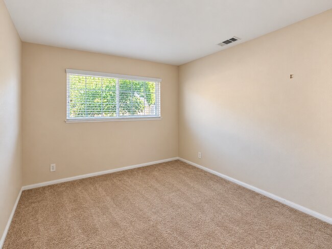Building Photo - 4610 Chateau Park Ct