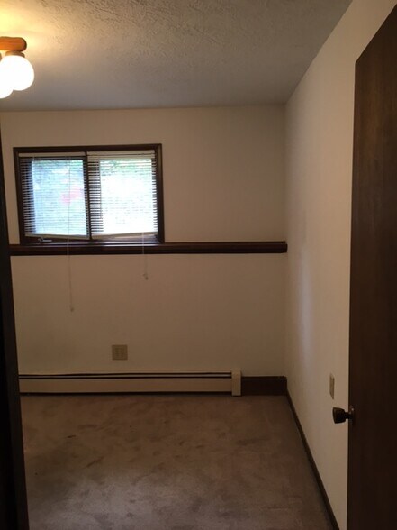 Building Photo - 5741 Radcliff Dr
