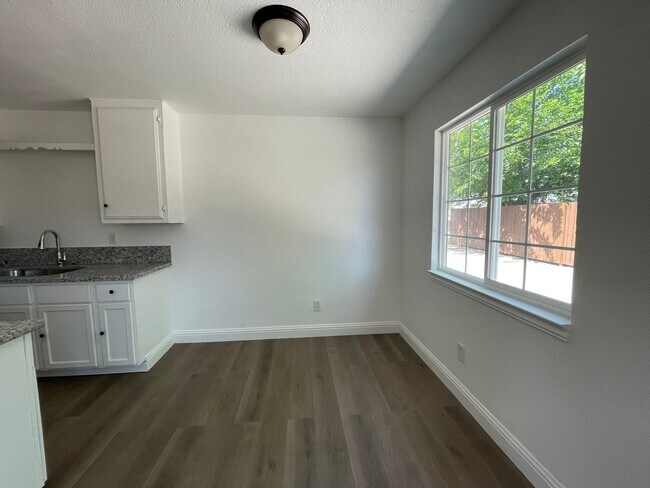 Building Photo - 4357 College Way