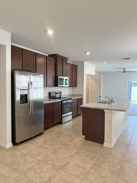 Kitchen - 10782 Old Sycamore Loop