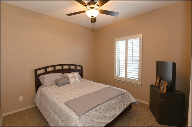 Building Photo - 14365 Valley Light Ct