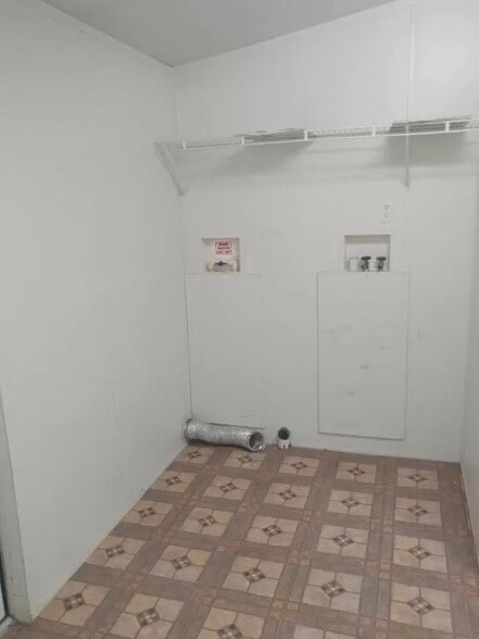 Building Photo - 714 Baldwin Ave SW