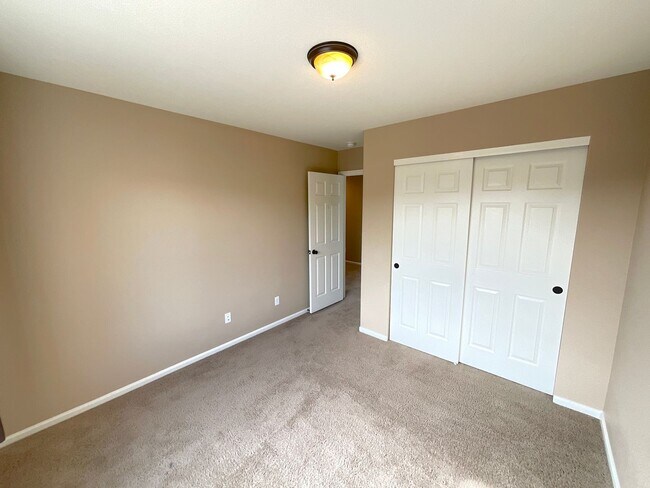 Building Photo - 6652 Maple Stone Ln