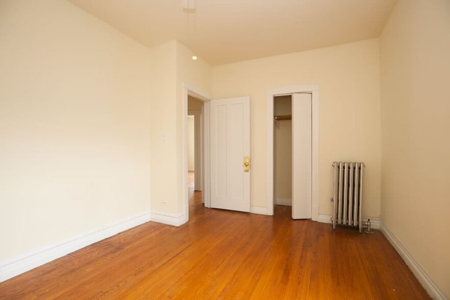 Building Photo - 1530 N Kedzie Ave