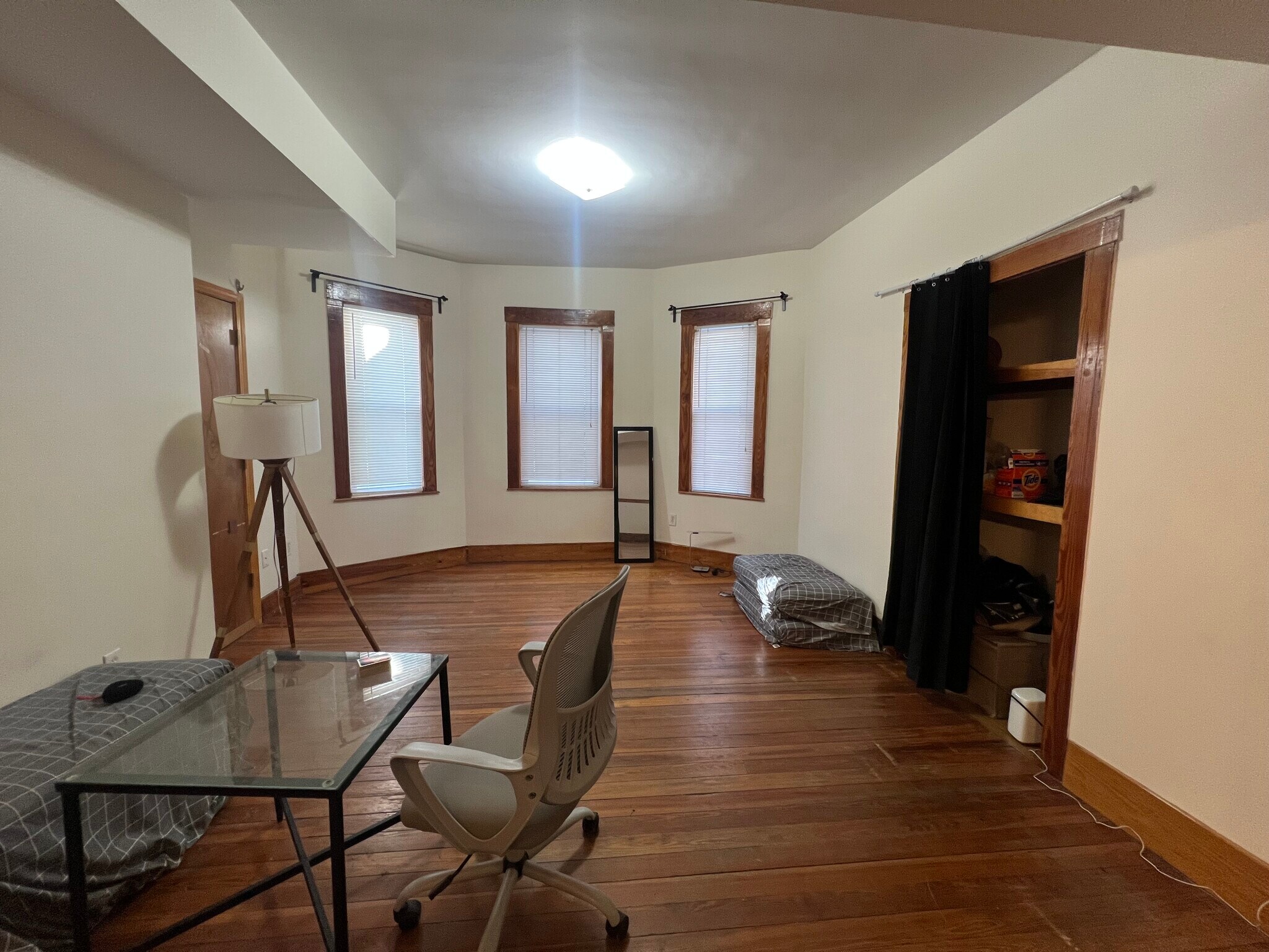 Building Photo - 346 Faneuil St