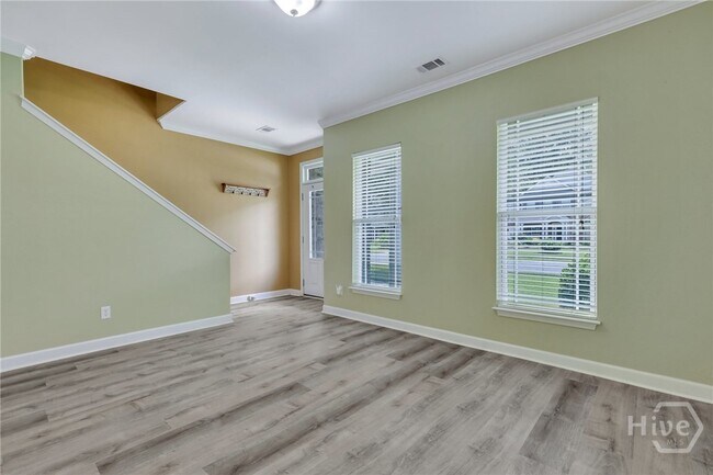 Building Photo - 130 Magnolia Dr