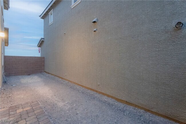 Building Photo - 3681 Inspirato Ave