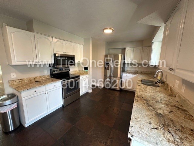 Building Photo - This property offers a NO DEPOSIT option available for qualified renters!