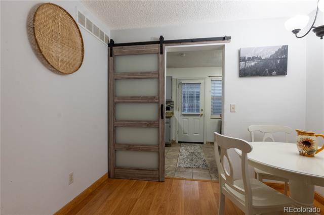 Building Photo - 1517 S Owens St