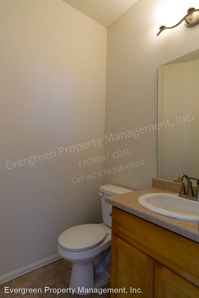 Building Photo - 4 br, 2.5 bath House - 1709 102nd Ave