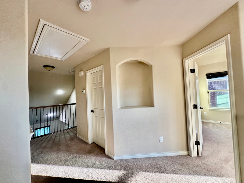 Building Photo - 705 Cypress Hill Dr