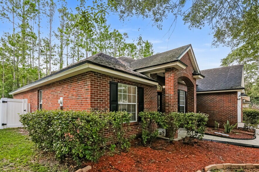 Building Photo - 3168 Tower Oaks Dr