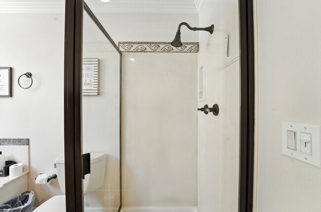 Building Photo - Furnished 2-Bed, 2-Bath Condo in Gainey Ranch