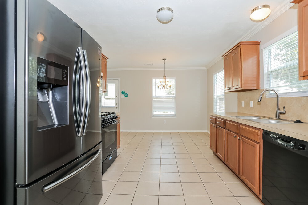 Building Photo - 1403 Natural Pine Trail