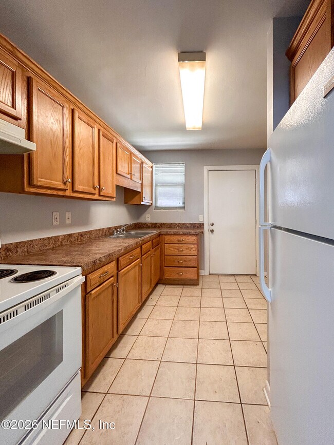 Building Photo - 1130 Woodruff Ave