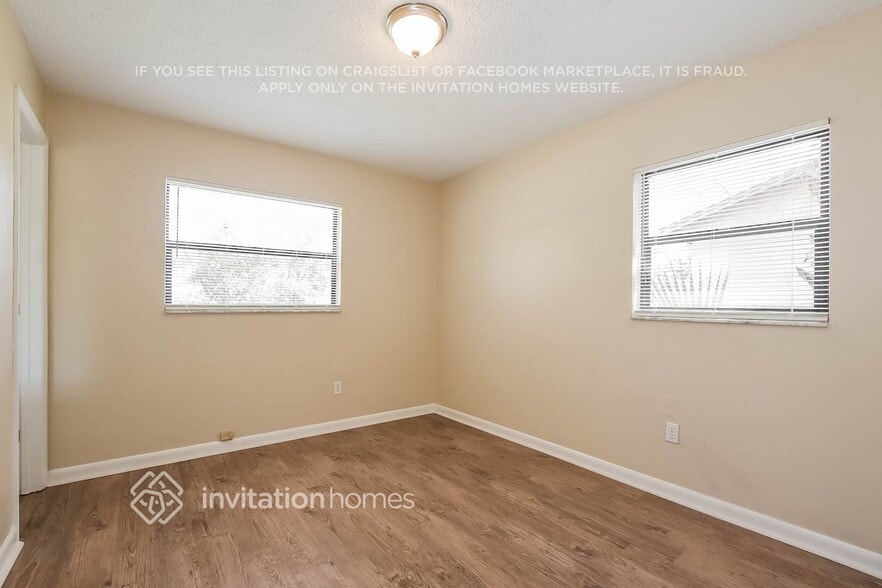 Building Photo - 905 Valleydale Ave