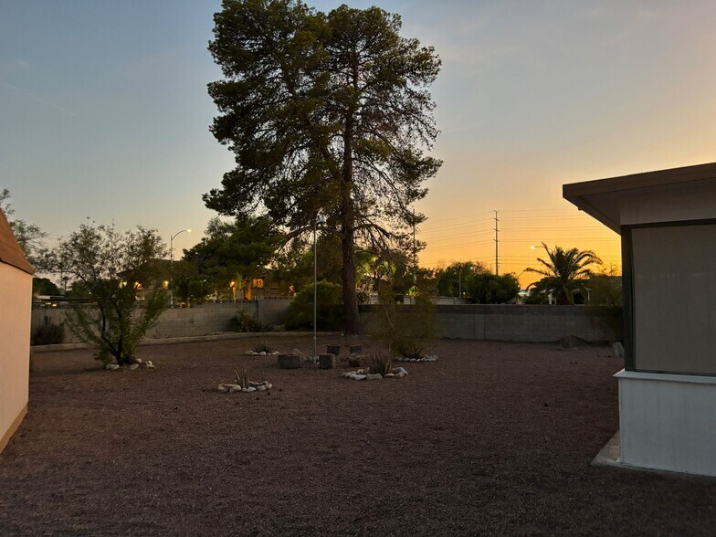 Building Photo - 3275 Chimayo Ln