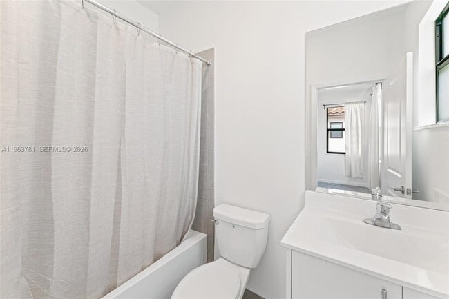 Building Photo - 11755 SW 246 Terrace