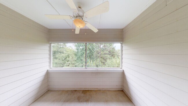 Building Photo - Extra Large Condo in Anderson Creek Club C...