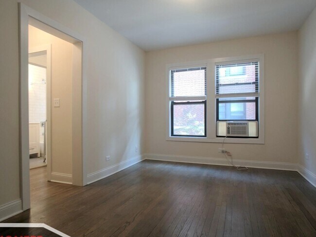 Building Photo - 2645 N Spaulding Ave