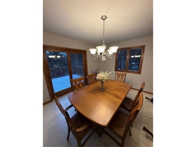 Building Photo - 1072 Buck Ridge