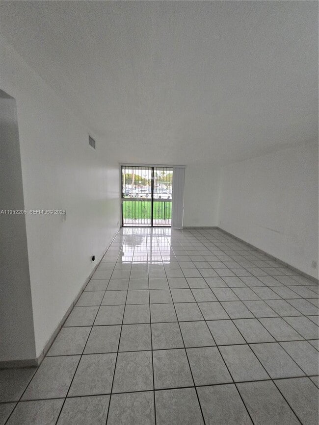 Building Photo - 12219 SW 14th Ln