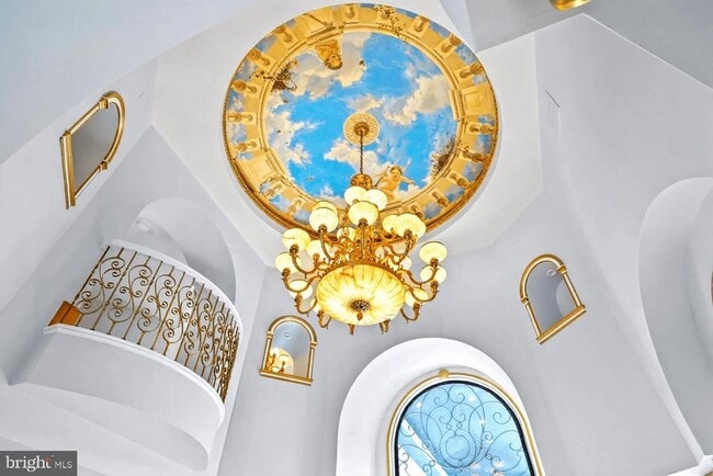 Building Photo - 636 S New York Rd