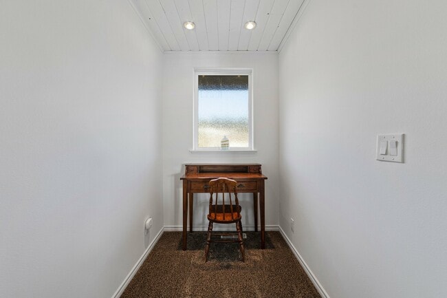 Building Photo - 4825 Sucia Dr