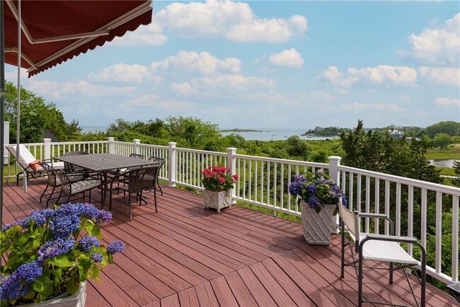 Building Photo - 25 Ocean Heights Rd