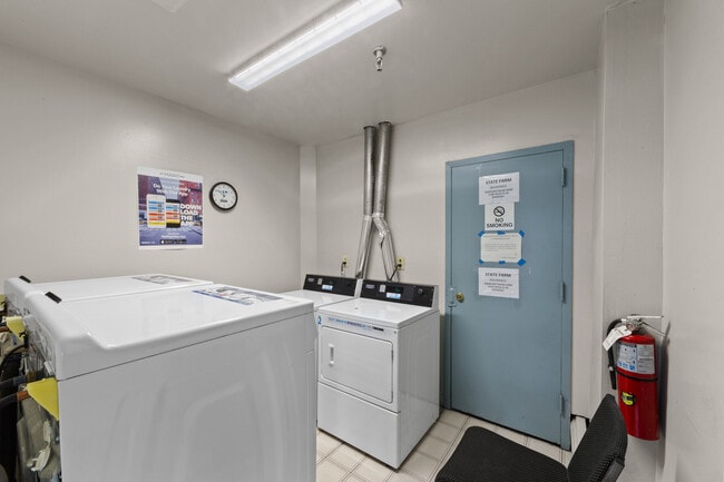 Building Photo - 3027-35 John F. Kennedy Blvd