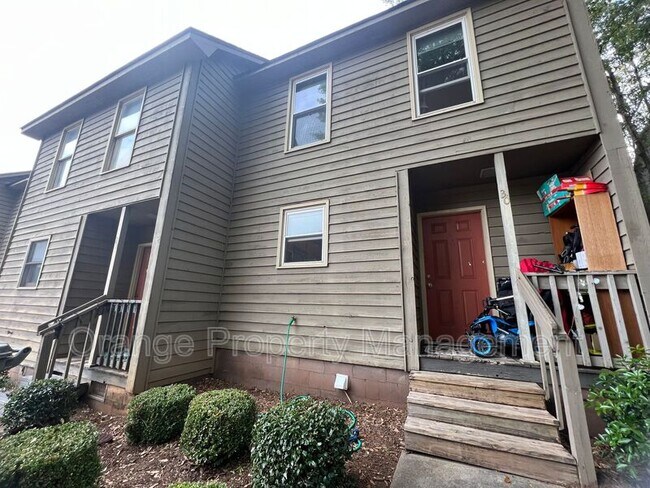 Building Photo - 343 Old Greenville Hwy