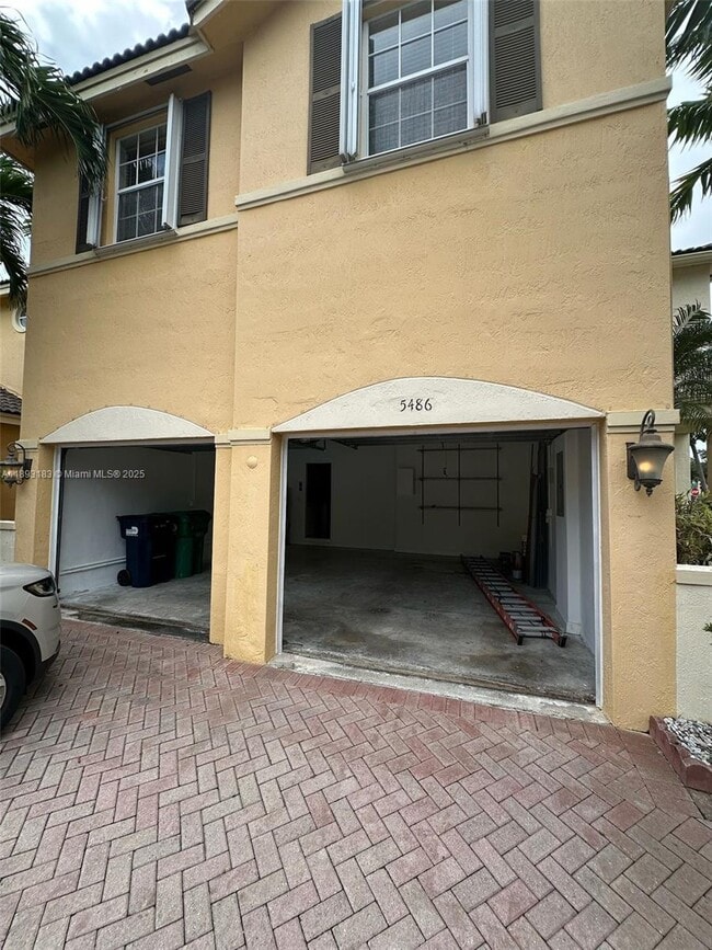 Building Photo - 5486 NW 112th Path