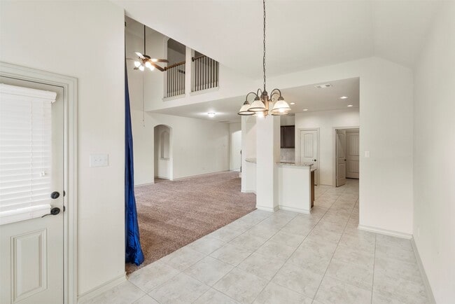 Building Photo - 2026 Argos Dr