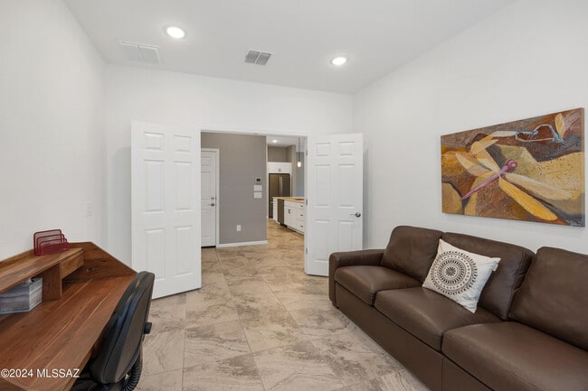Building Photo - 39589 S Summerwood Dr