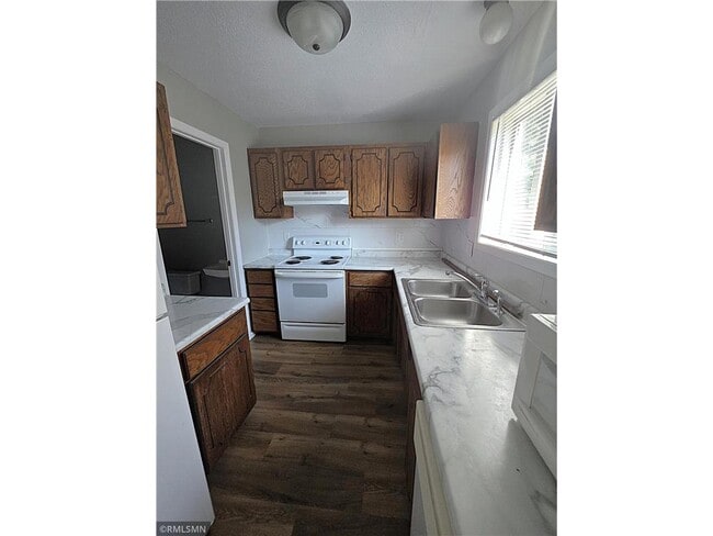 Building Photo - 333 Odanah Ave