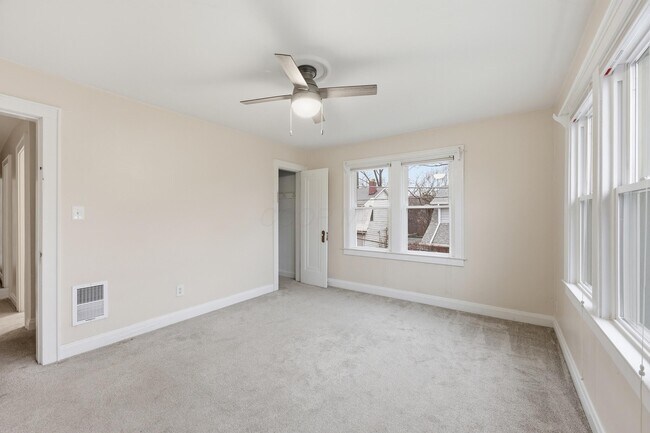 Building Photo - 2710 Dayton Ave