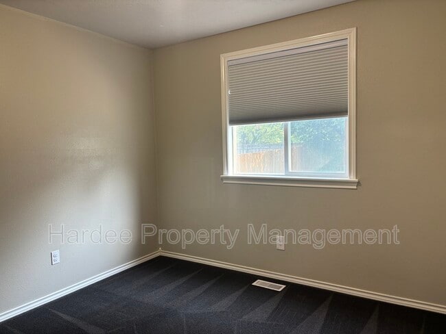 Building Photo - 7988 W Orbit Dr