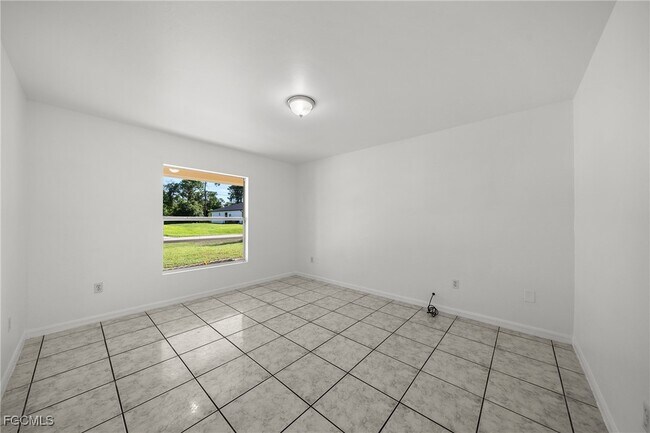 Building Photo - 4735 30th St SW