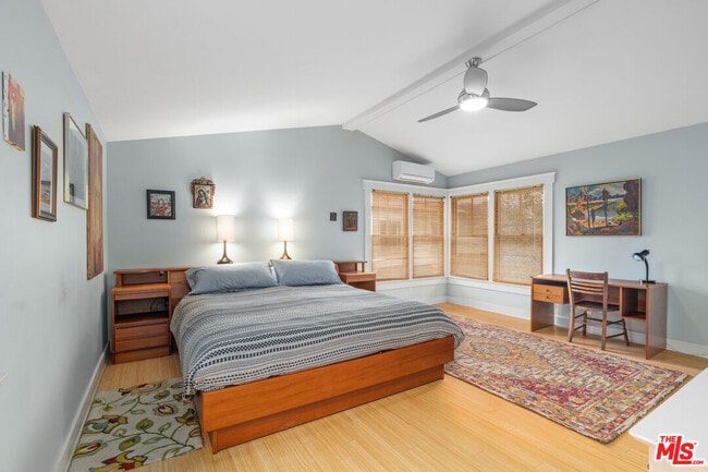 Building Photo - 740 Marco Pl