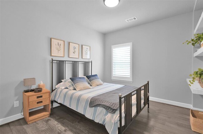 Building Photo - 33 Violet Sunset Ln