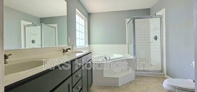 Building Photo - 848 Gem Ct