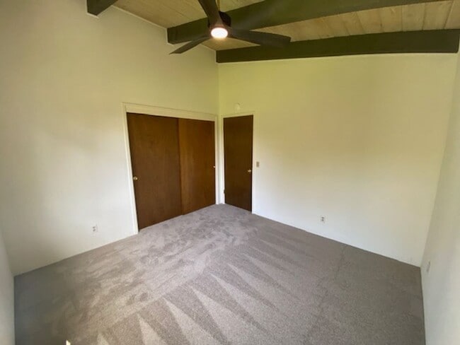 Building Photo - 1051 Shell Ave