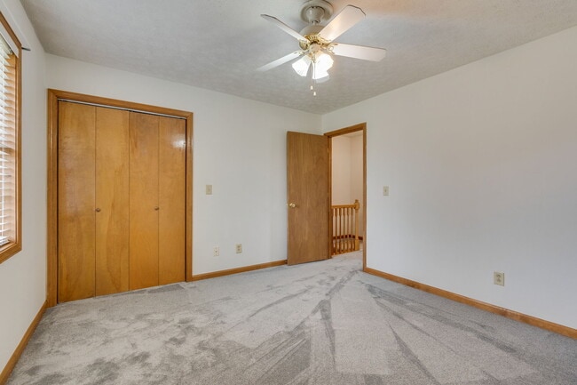 Bedroom - 118 Lori Ann Dr