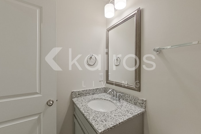 Building Photo - 2191 Banyan Cir